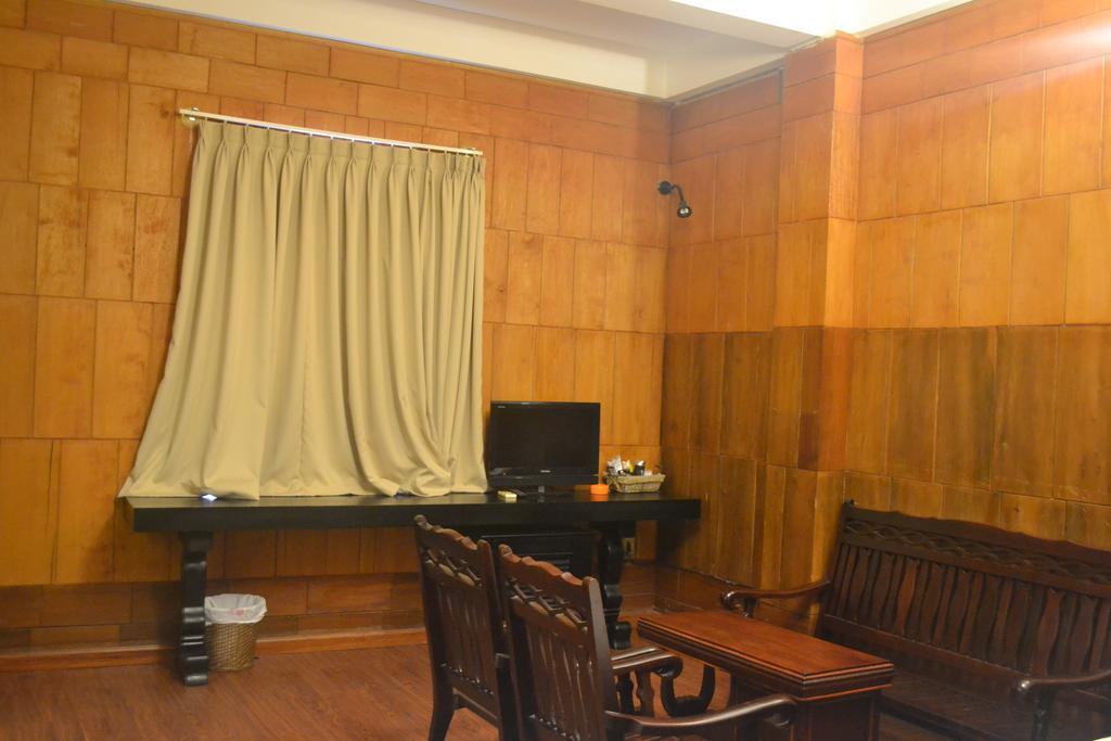 White Lion 2 Hotel На Транг Екстериор снимка