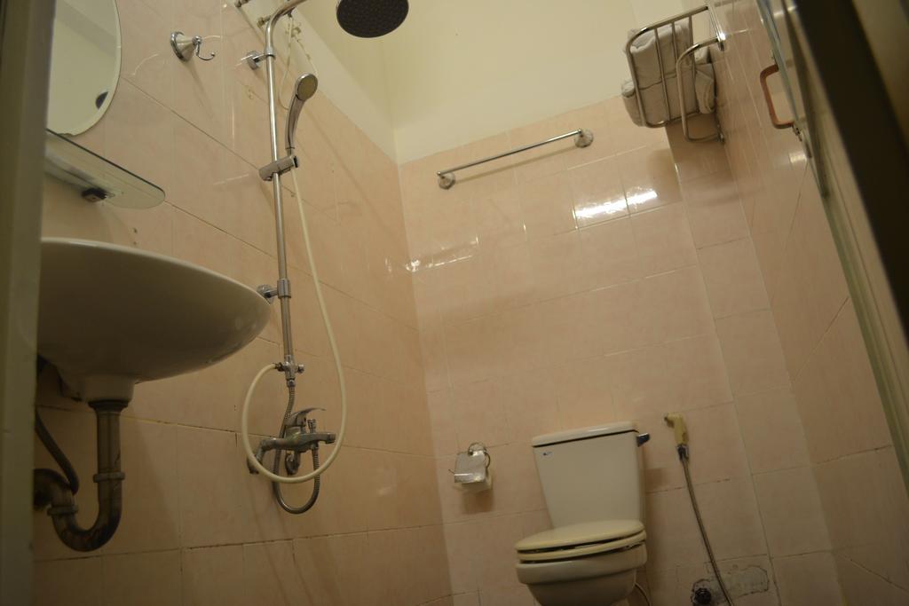White Lion 2 Hotel На Транг Екстериор снимка